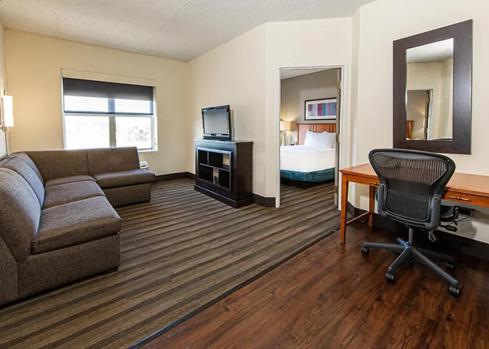 Hyatt House Chicago 3*