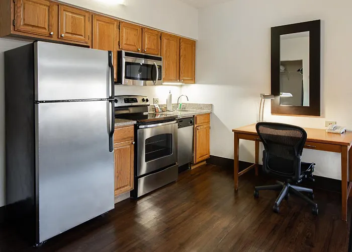 Hyatt House Chicago 3*