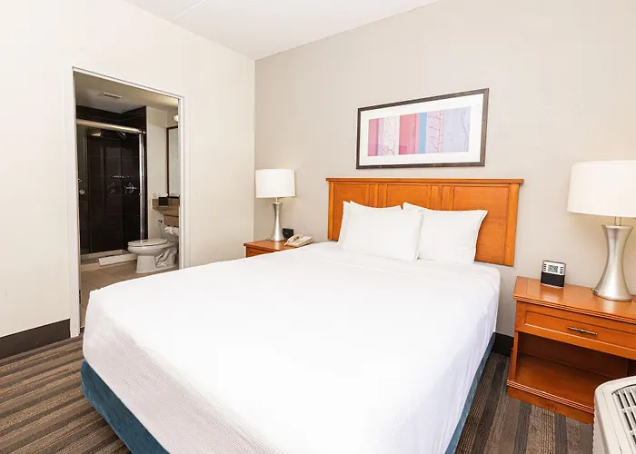 Hyatt House Chicago Hotel 3*