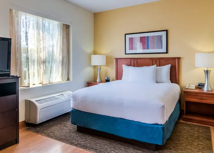 Hotel Hyatt House Chicago 3*